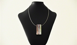emily_kngwarreye_pendant_necklace_2_photo_slideshow.jpg